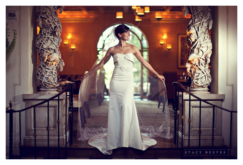 bridal portraits of Ashley Edrington at the Rosewood Mansion on Turtle Creek by Dallas wedding photographer Stacy Reeves