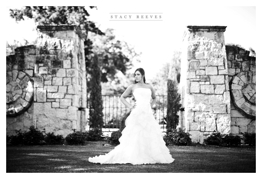 Bridal portrait session of Autumn Boatwright Harston at the Dallas Arboretum by Dallas wedding photographer Stacy Reeves