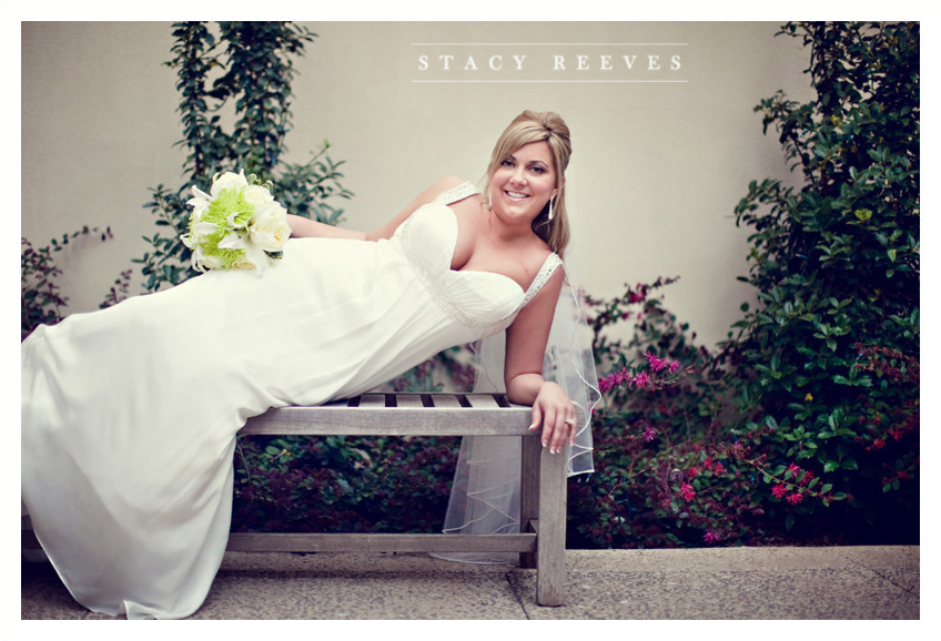 bridal portrait session of Courtney Walters at Belo Mansion in downtown Dallas by Dallas wedding photographer Stacy Reeves