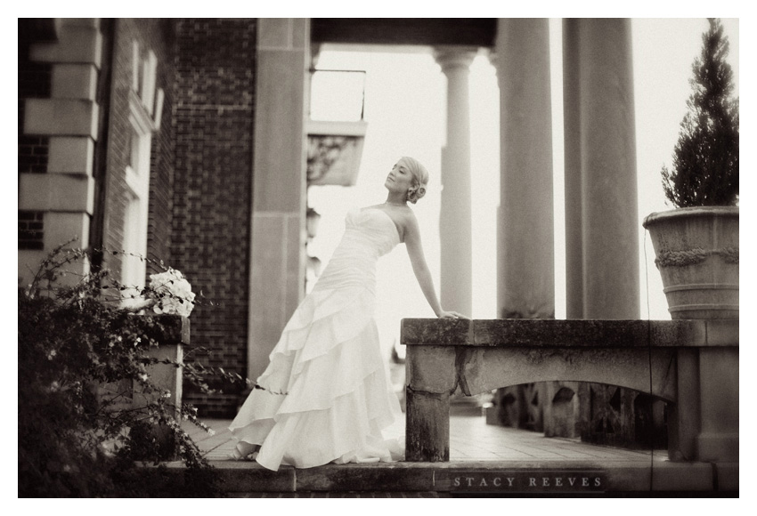 bridal session of Courtney Paul at Thistle Hill in downtown Fort Worth by Dallas wedding photographer Stacy Reeves