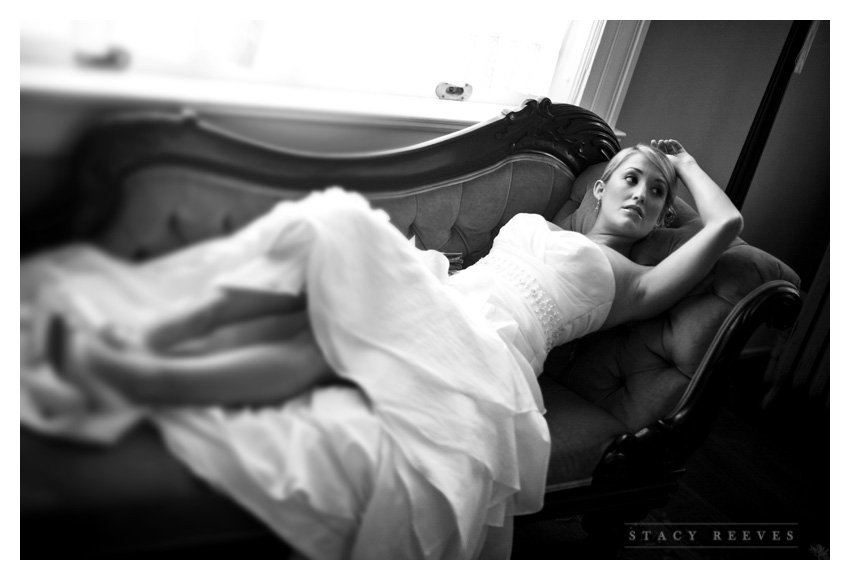 bridal session of Courtney Paul at Thistle Hill in downtown Fort Worth by Dallas wedding photographer Stacy Reeves