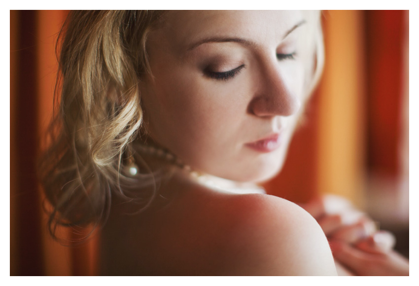 Bridal portrait session at NYLO Hotel in Plano by Dallas wedding photographer Stacy Reeves