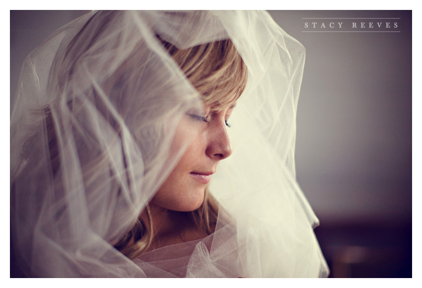 Bridal photos of Jenny Burdett Fain at Ever After Chapel in Aubrey Texas by Dallas wedding photographer Stacy Reeves