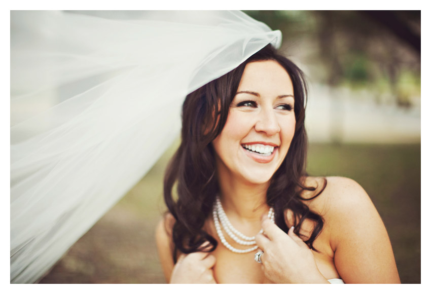 bridal photo portraits of Julie Lasater Beal at Arlington Hall in Dallas by wedding photographer Stacy Reeves