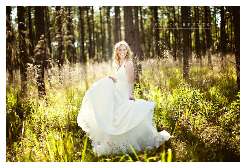 rustic country forest garden bridal session of Leah Partridge Bayliss in The Woodlands by Plano wedding photographer Stacy Reeves