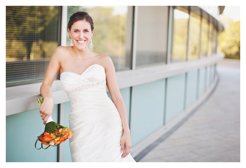 Bridal session of Lindsey Barrett Mudge at George Bush Library in College Station Texas by Dallas wedding photographer Stacy Reeves