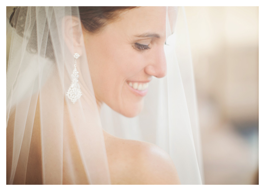 Bridal session of Lindsey Barrett Mudge at George Bush Library in College Station Texas by Dallas wedding photographer Stacy Reeves