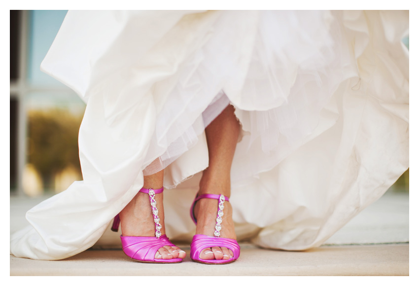 Bridal session of Lindsey Barrett Mudge at George Bush Library in College Station Texas by Dallas wedding photographer Stacy Reeves