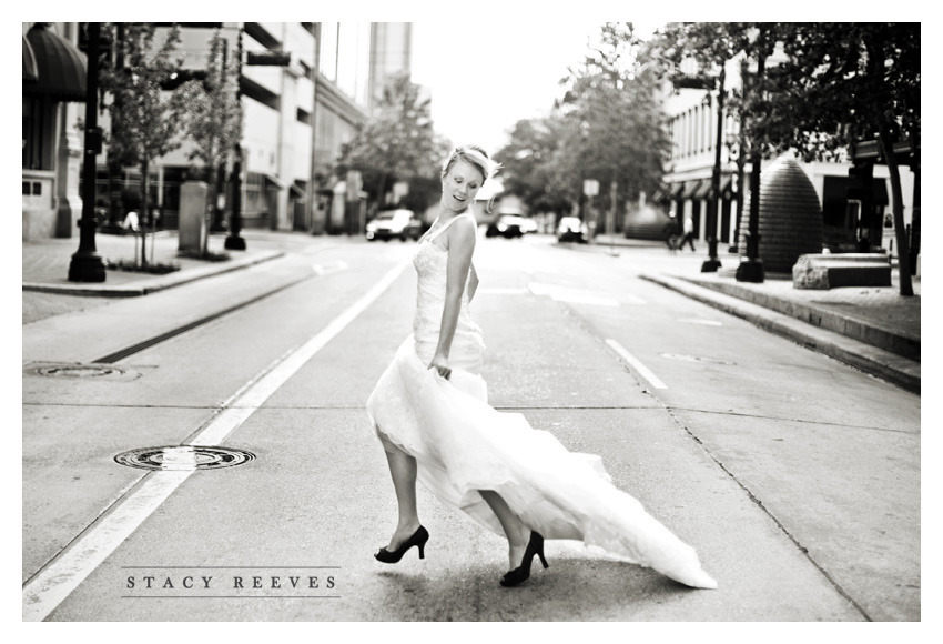 bridal session of Rebecca Becca Weathers at Hotel Icon in downtown Houston by Dallas wedding photographer Stacy Reeves