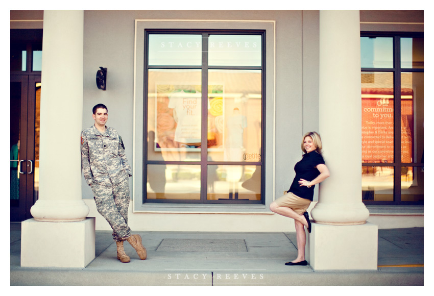 engagement session of Ashleigh Henderson and David Bowers at Southlake Town Square by Frisco wedding photographer Stacy Reeves