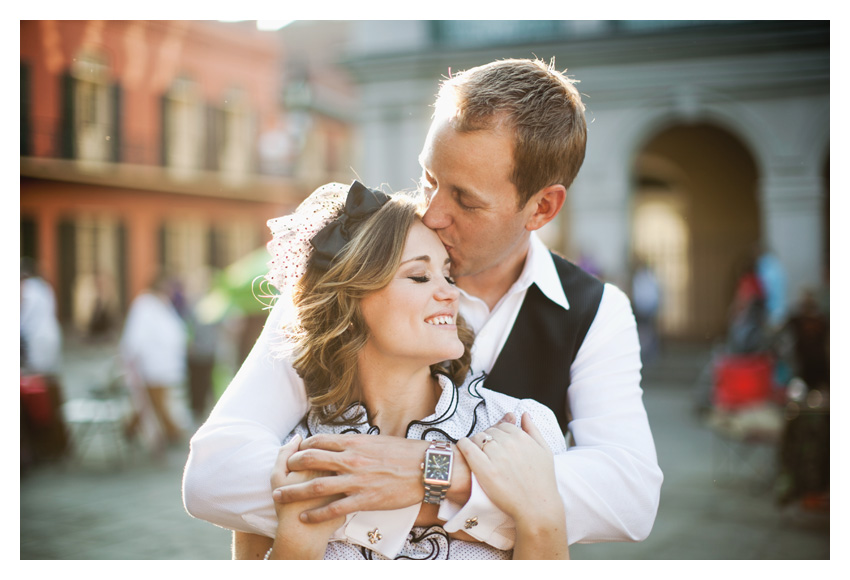 Engagement portrait photo session of CheyAnne Bradfield and Doug Keese in French Quarter, Jackson Square, and Bourbon Street in downtown New Orleans by Dallas wedding photographer Stacy Reeves