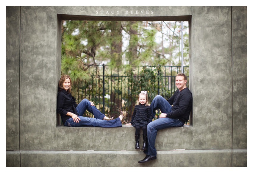 Engagement session family portraits of Carrie Crabtree and Jim McKemie in Hermann Park in Houston Texas by Dallas wedding photographer Stacy Reeves