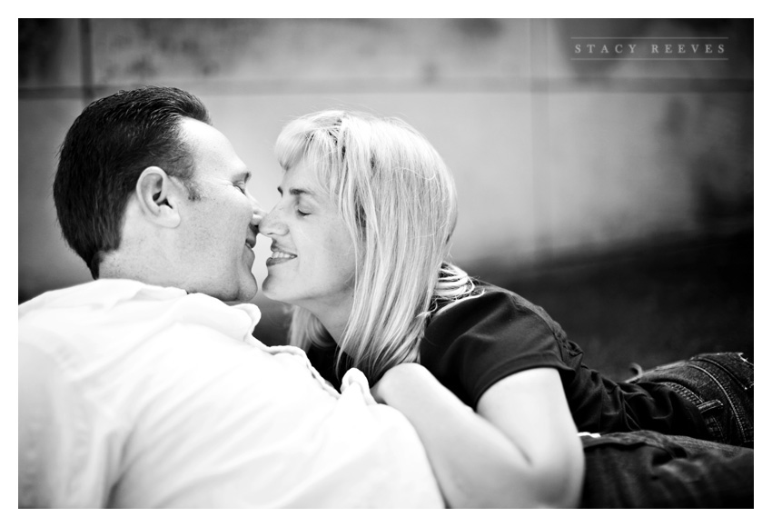 engagement photo session of Candy Reeves and Tom Flood at the Texas State Fair by Dallas wedding photographer Stacy Reeves