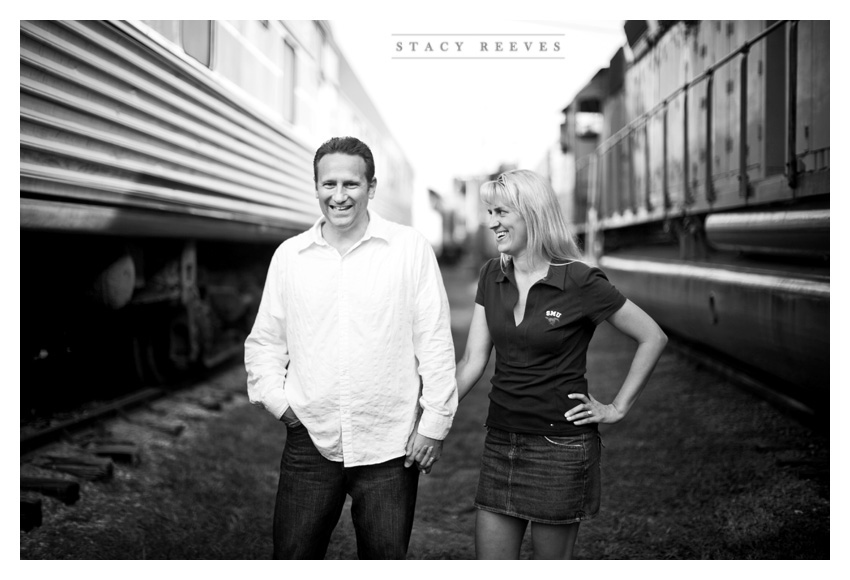 engagement photo session of Candy Reeves and Tom Flood at the Texas State Fair by Dallas wedding photographer Stacy Reeves