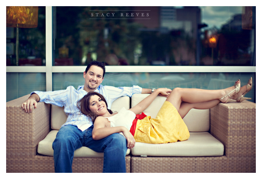 Engagement session of Jamie Riley and Garrett Roy at Discovery Green park in Houston by Dallas wedding photographer Stacy Reeves