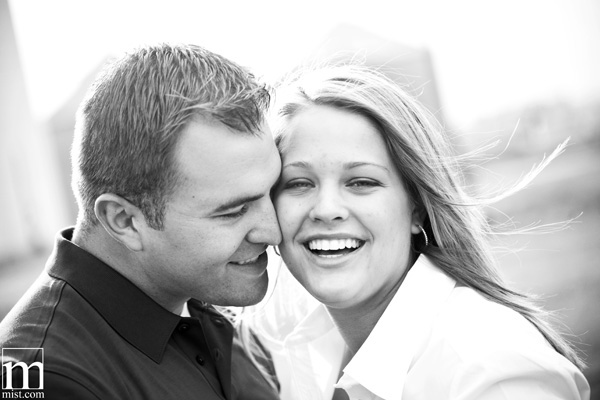 Engagement session of Julie Nienhiser and Jeff in downtown Frisco by Dallas wedding photographer Stacy Reeves