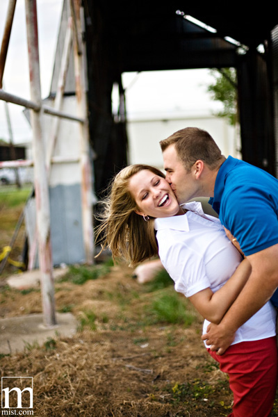 Engagement session of Julie Nienhiser and Jeff in downtown Frisco by Dallas wedding photographer Stacy Reeves