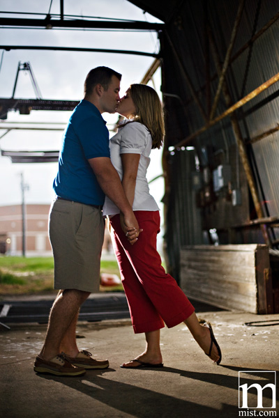 Engagement session of Julie Nienhiser and Jeff in downtown Frisco by Dallas wedding photographer Stacy Reeves