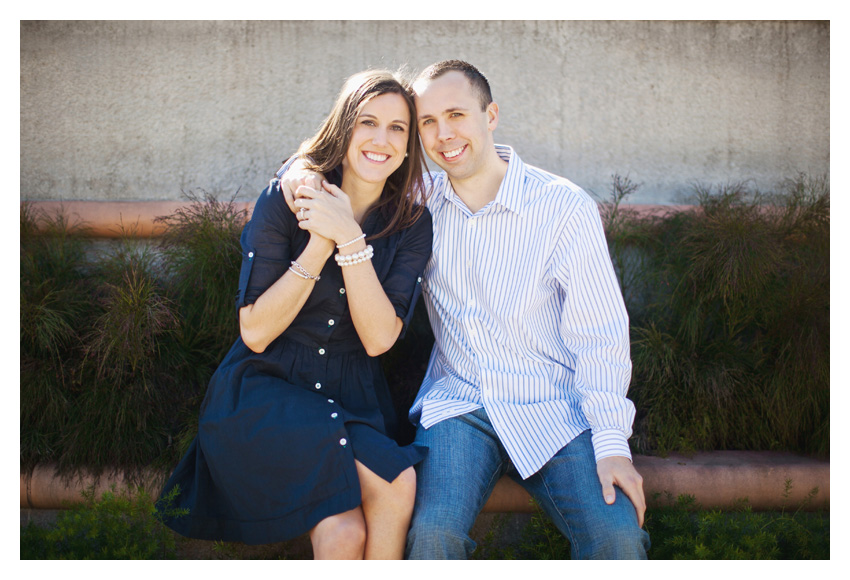 engagement session of Lindsey Barrett and Chris Mudge in The Woodlands Texas by Dallas wedding photographer Stacy Reeves