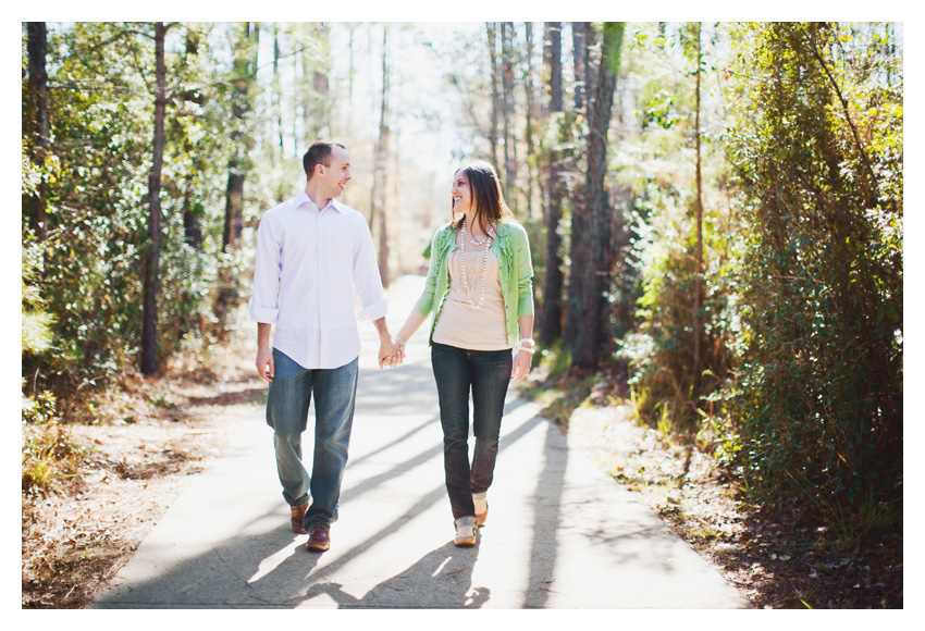 engagement session of Lindsey Barrett and Chris Mudge in The Woodlands Texas by Texas wedding photographer Stacy Reeves