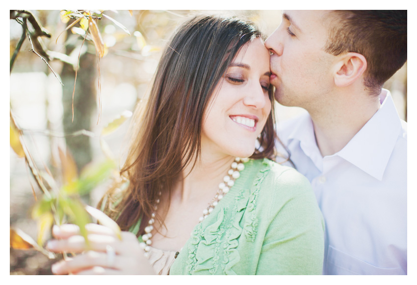 engagement session of Lindsey Barrett and Chris Mudge in The Woodlands Texas by vintage wedding photographer Stacy Reeves