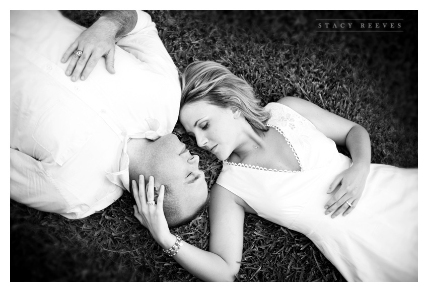 engagement photo session of Marcy Novak and Kyle Gilbert in Aggieland College Station on the Texas A&M University campus by Dallas Aggie wedding photographer Stacy Reeves