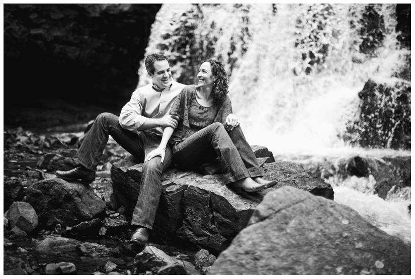 Engagement portrait photo session of Rachel Friedlander and Justin Grodin in Crested Butte Colorado by Dallas wedding photographer Stacy Reeves