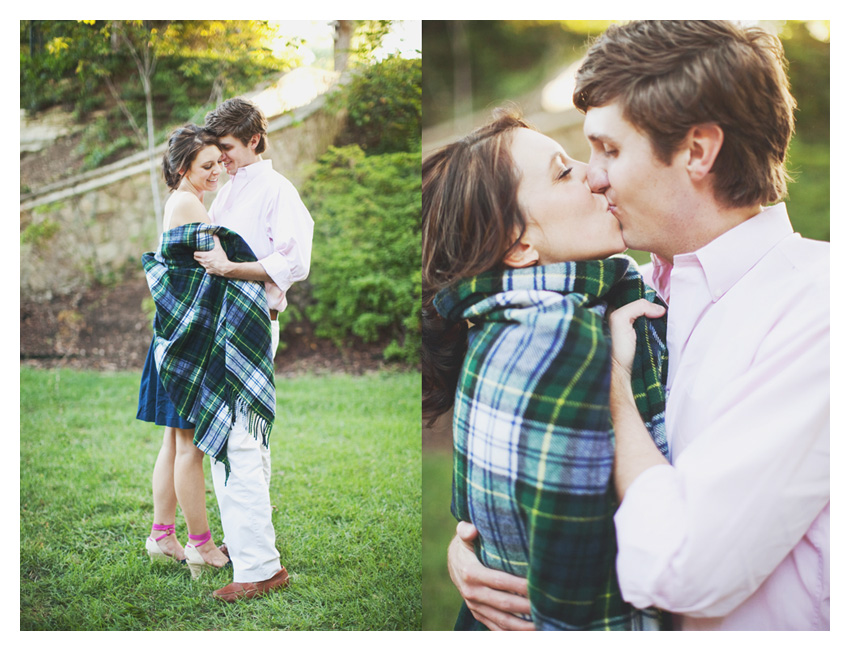 Picnic beach cruiser engagement session of Shannon Crain and Will in Highland Park Texas by Dallas wedding photographer Stacy Reeves