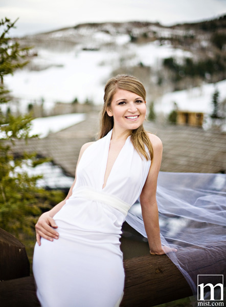 Bridal portrait session of Juls Sharpley in Vail Colorado near Denver and Breckenridge and Keystone by Dallas Texas destination wedding photographer Stacy Reeves