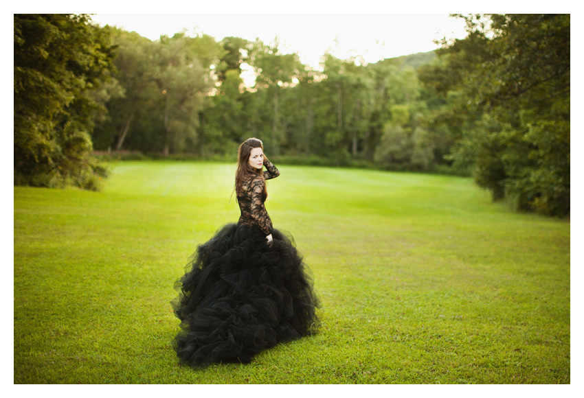 black haute couture wedding dress gown tulle tutu fashion photo portraits by Dallas wedding photographer Stacy Reeves