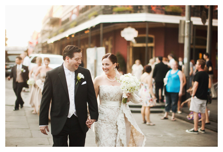 Wedding photos of Annie Gatewood and Chris Sullivan at Muriel's in the New Orleans French Quarter by Dallas wedding photographer Stacy Reeves