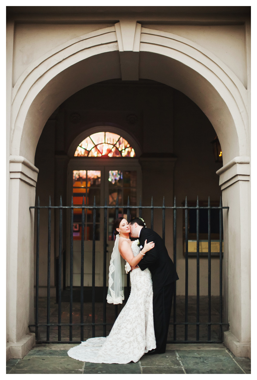 Wedding photos of Annie Gatewood and Chris Sullivan at Muriel's in the New Orleans French Quarter by Dallas wedding photographer Stacy Reeves