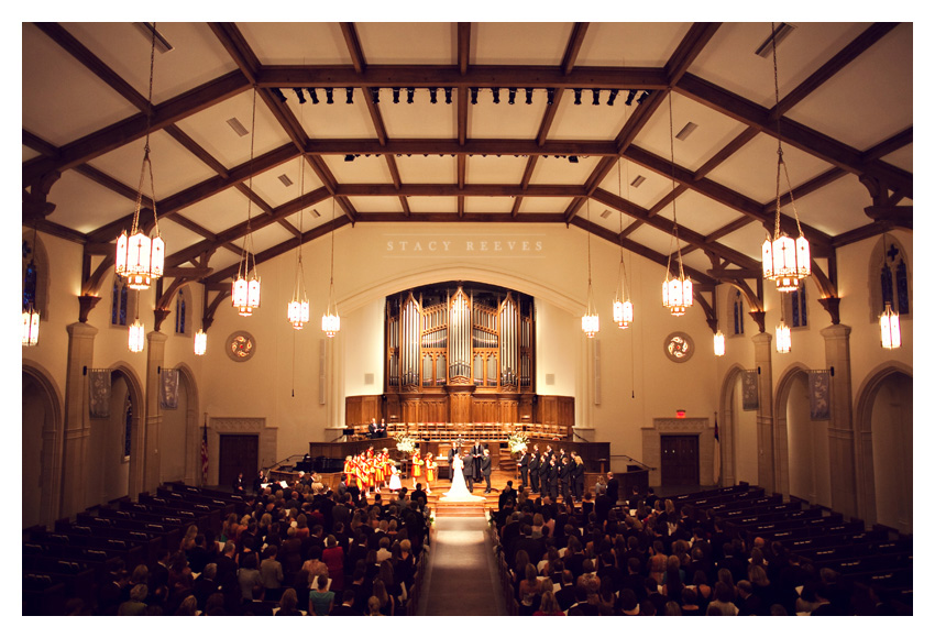 wedding photos of Ashley Edrington and Matt Ashbaugh at Lakewood Country Club by Dallas Wedding Photographer Stacy Reeves