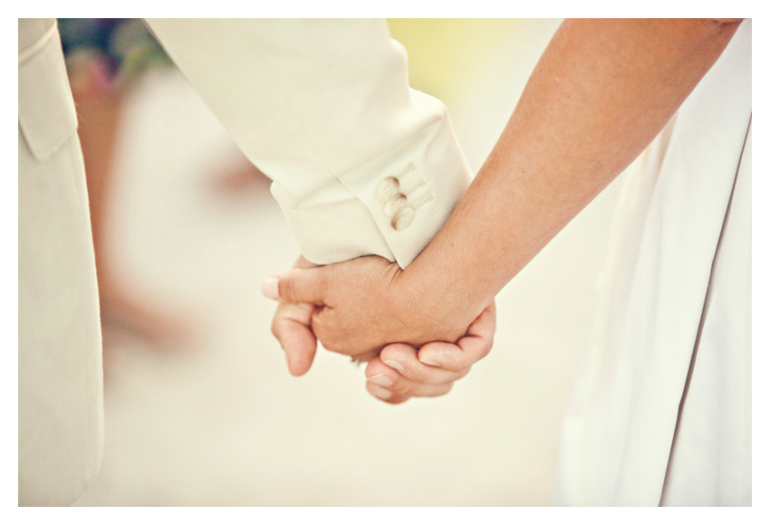 wedding of Ali Arostegui and Robert Rob Adams in Coral Gables near Miami by Dallas wedding photographer Stacy Reeves