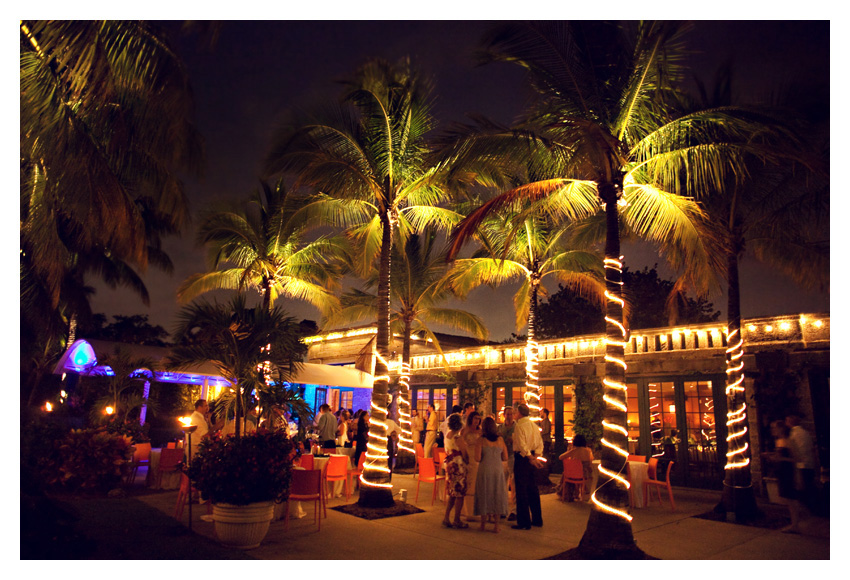 wedding of Ali Arostegui and Robert Rob Adams in Coral Gables near Miami by Dallas wedding photographer Stacy Reeves