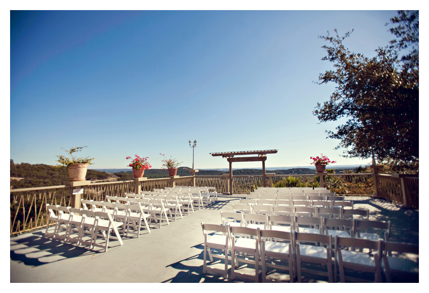 Wedding photo portraits of Autumn Noelle Boatwright and Simon Harston at Villa Antonia in Austin on Lake Travis by Dallas wedding photographer Stacy Reeves