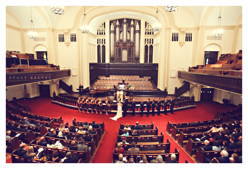 wedding of Courtney Walters and Bucky Bailess at Belo Mansion by Dallas wedding photographer Stacy Reeves