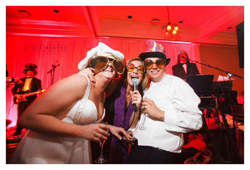 wedding of Courtney Walters and Bucky Bailess at Belo Mansion by Dallas wedding photographer Stacy Reeves