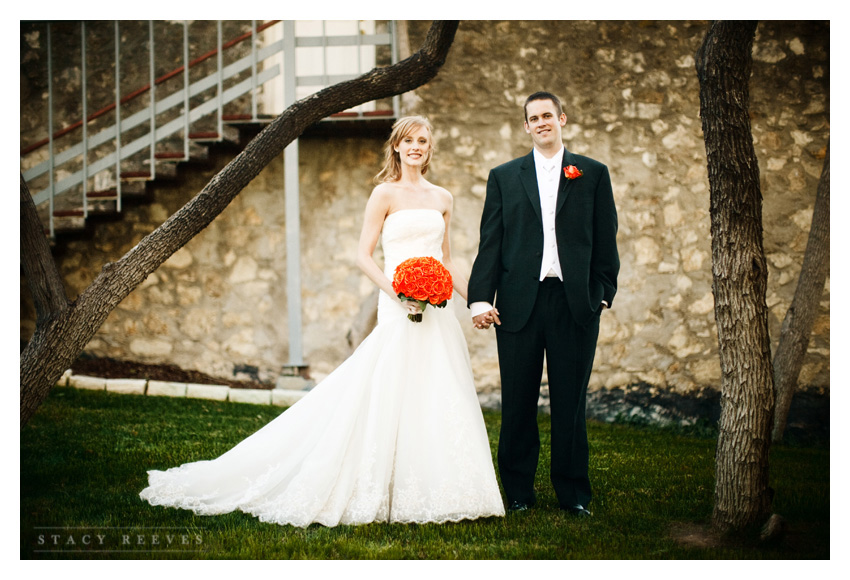 Wedding of Courtney Skains and Brian Ray at McDavid Studio by Dallas wedding photographer Stacy Reeves