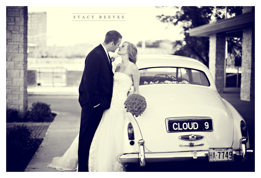 Wedding of Courtney Skains and Brian Ray at McDavid Studio by Dallas wedding photographer Stacy Reeves