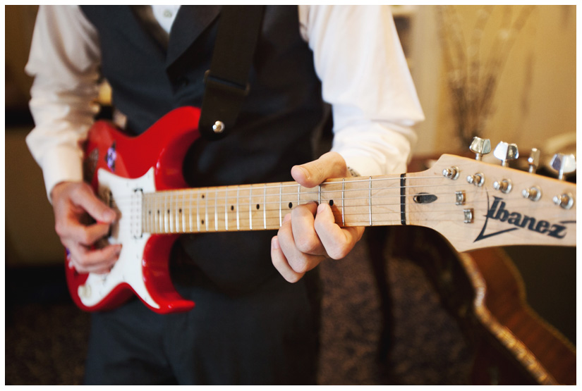 wedding photography of CheyAnne Bradfield and Doug Keese in Jackson Square, Maison Dupuy, and a reception at Bourbon Orleans by New Orleans wedding photographer Stacy Reeves