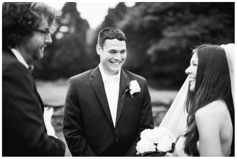 destination elopement of Erin Mazur and Tyler Hufstetler in Dublin Ireland by Texas wedding photographer Stacy Reeves