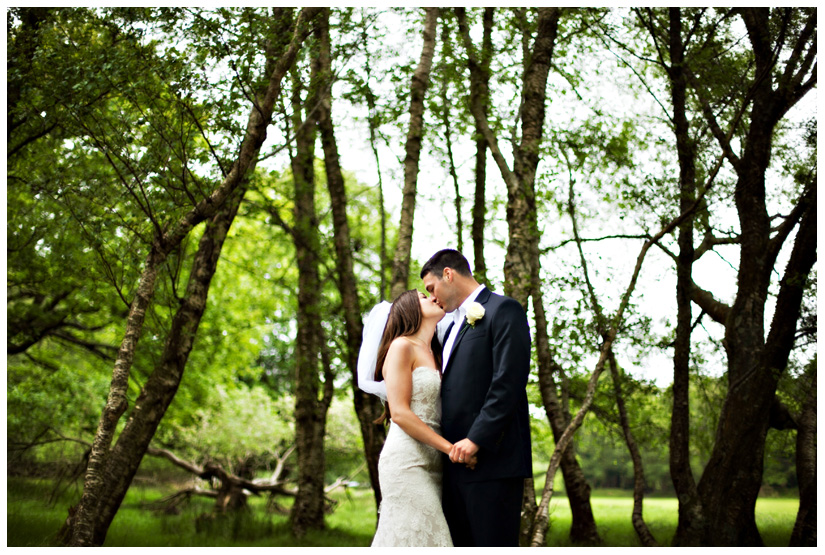 destination wedding of Erin Mazur and Tyler Hufstetler in Dublin Ireland by destination wedding photographer Stacy Reeves