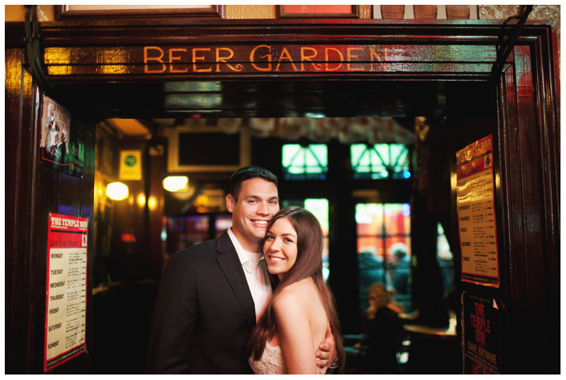 destination wedding reception of Erin Mazur and Tyler Hufstetler in Dublin Ireland by destination wedding photographer Stacy Reeves