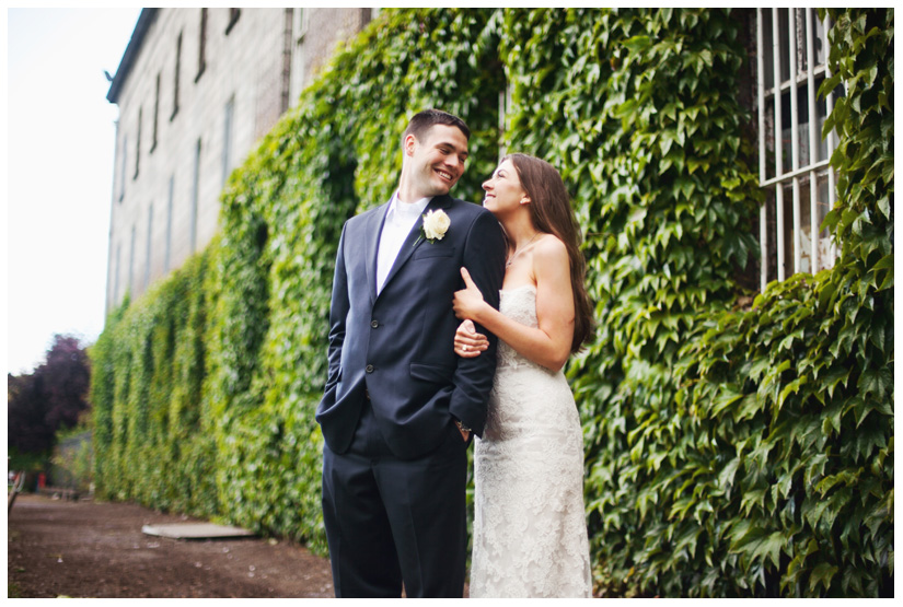 destination wedding of Erin Mazur and Tyler Hufstetler in Dublin Ireland by destination wedding photographer Stacy Reeves