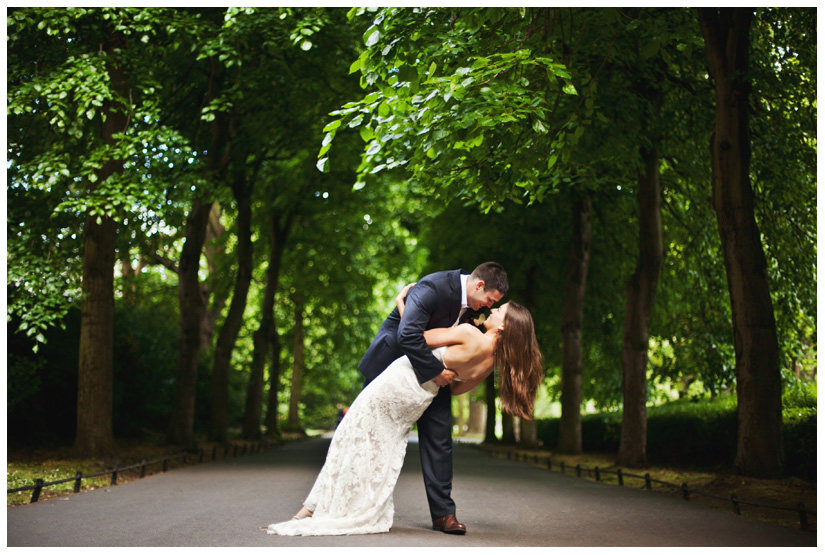 destination wedding of Erin Mazur and Tyler Hufstetler in Dublin Ireland by destination wedding photographer Stacy Reeves