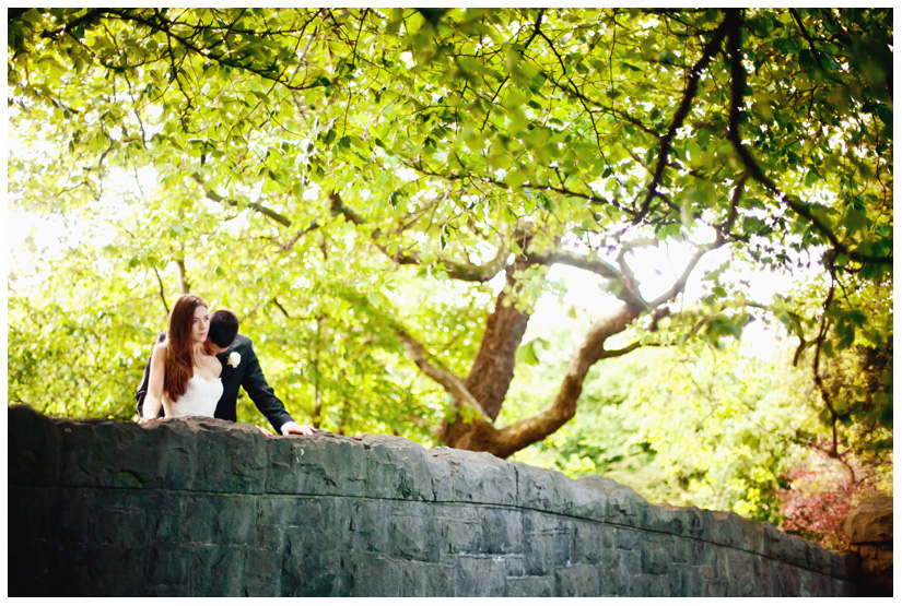 bride and groom portraits of Erin Mazur and Tyler Hufstetler in Dublin Ireland by destination wedding photographer Stacy Reeves