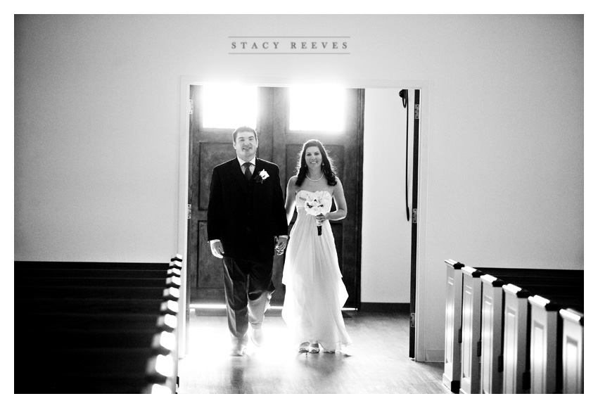 Holly Harlan and Shane intimate Houston wedding elopement at Briscoe Manor by Dallas wedding photographer Stacy Reeves