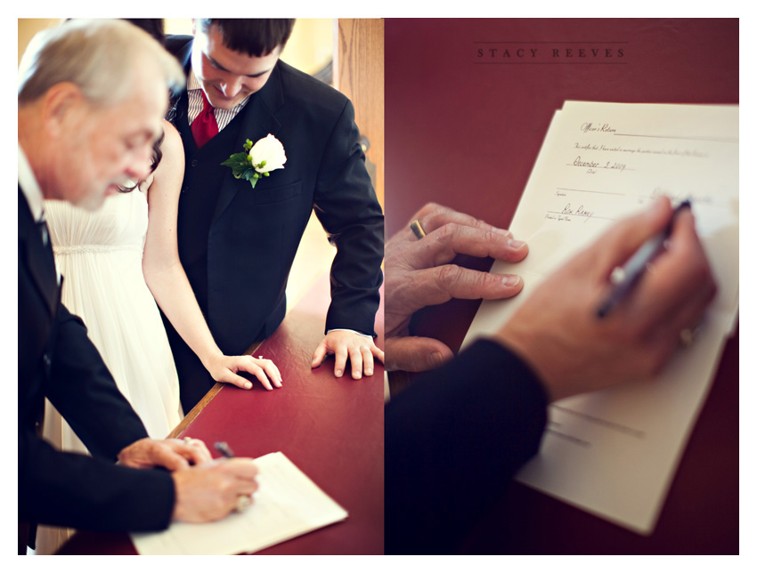 Holly Harlan and Shane intimate Houston wedding elopement at Briscoe Manor by Dallas wedding photographer Stacy Reeves