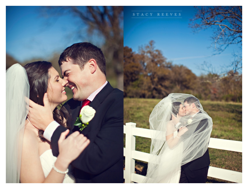 Holly Harlan and Shane intimate Houston wedding elopement at Briscoe Manor by Dallas wedding photographer Stacy Reeves